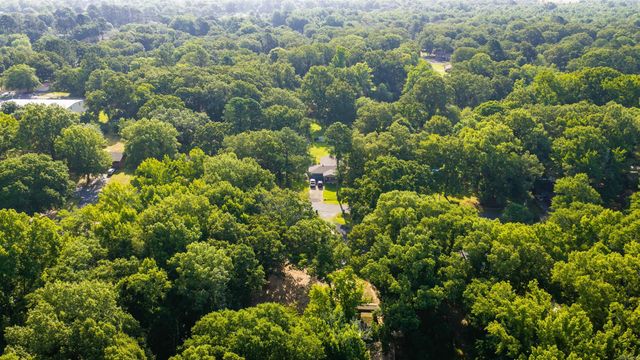 12 Lenox Drive, Sherwood, AR 72120
