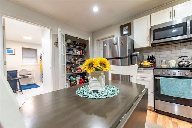 11 Paris Irons Road, Glocester, RI 02857