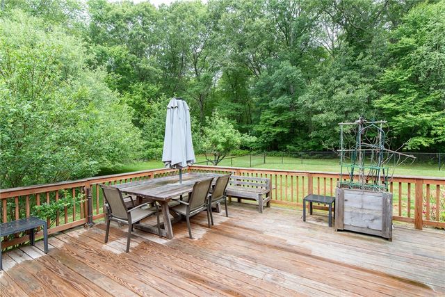 11 Paris Irons Road, Glocester, RI 02857