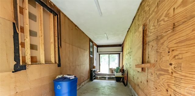 11 Paris Irons Road, Glocester, RI 02857