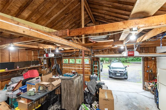 11 Paris Irons Road, Glocester, RI 02857