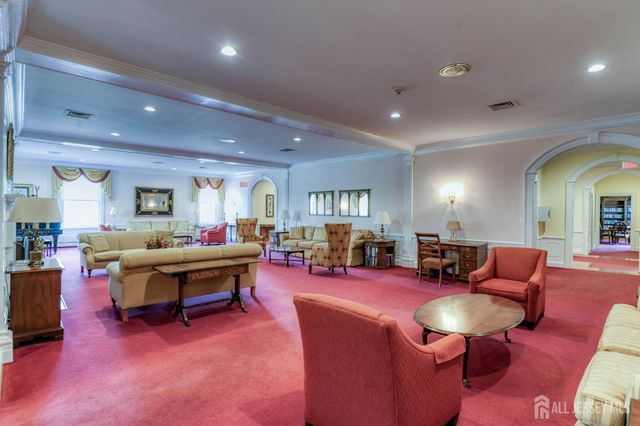 12-A Village Mall, Monroe, NJ 08831