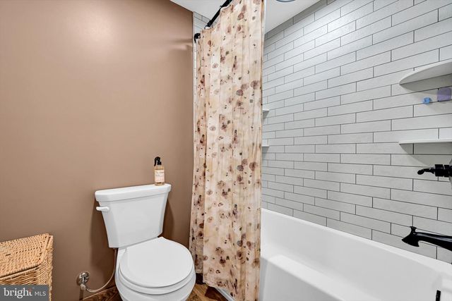 470 N HEIDELBERG RD, Robesonia, PA 19551