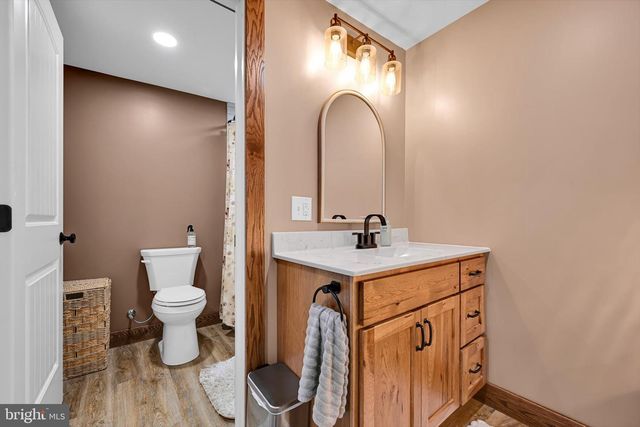 470 N HEIDELBERG RD, Robesonia, PA 19551