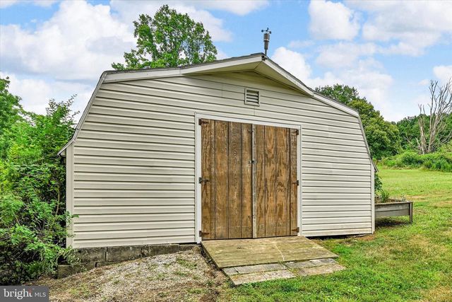 470 N HEIDELBERG RD, Robesonia, PA 19551