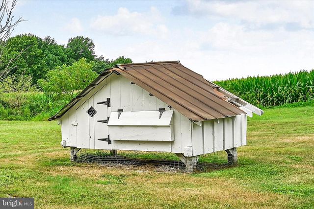 470 N HEIDELBERG RD, Robesonia, PA 19551