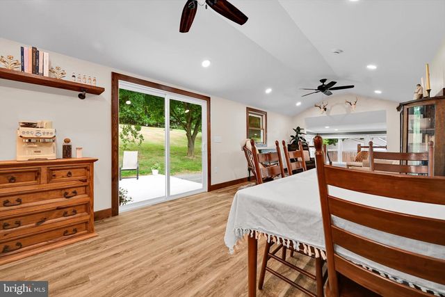470 N HEIDELBERG RD, Robesonia, PA 19551