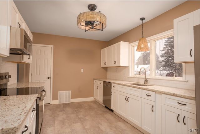 95 North Fifth Avenue, German Flatts, NY 13357