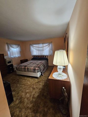 15 Scotchtown Place, Middletown, NY 10941