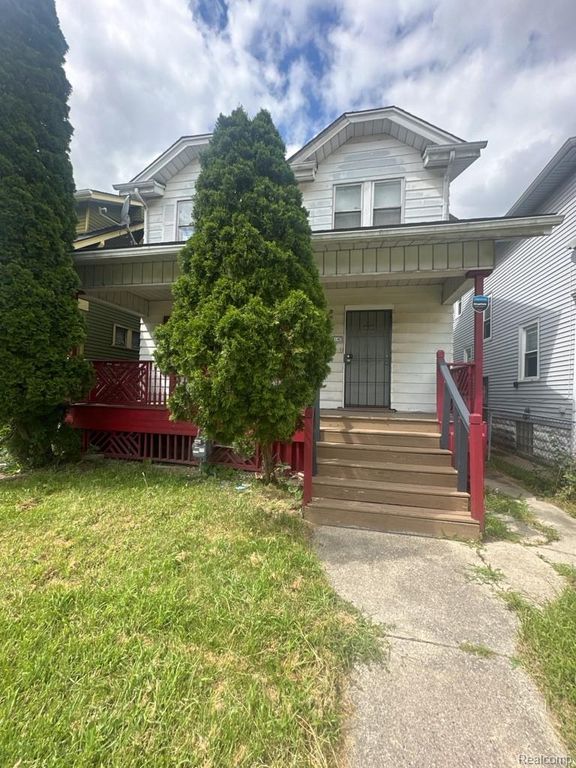 140 Geneva Street, Highland Park, MI 48203