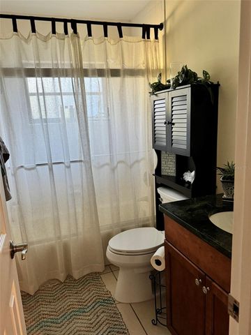 4487 TRAILS DRIVE, Sarasota, FL 34232