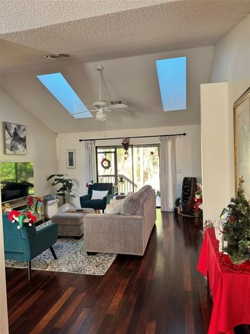 4487 TRAILS DRIVE, Sarasota, FL 34232