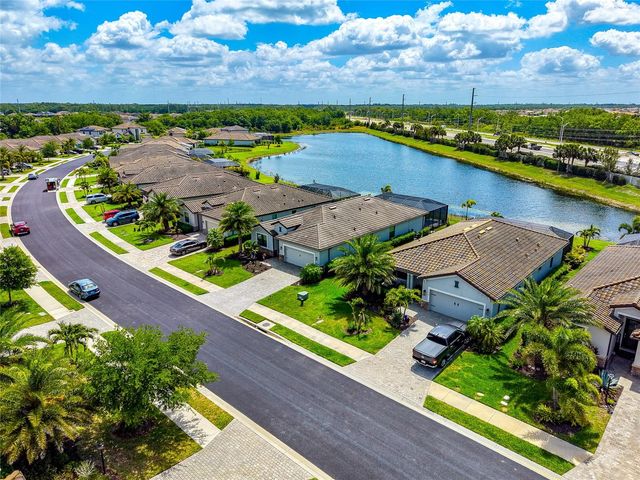 17418 BLUE RIDGE PLACE, Lakewood Ranch, FL 34211