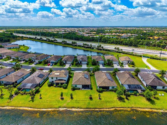 17418 BLUE RIDGE PLACE, Lakewood Ranch, FL 34211