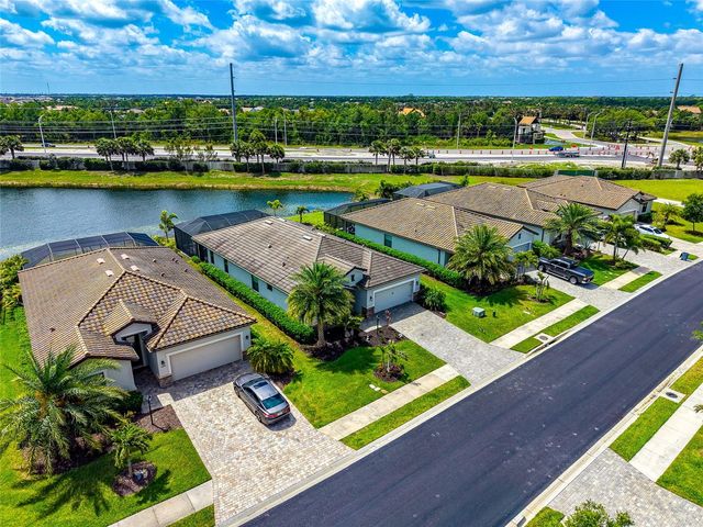 17418 BLUE RIDGE PLACE, Lakewood Ranch, FL 34211