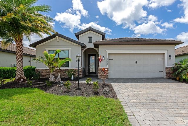17418 BLUE RIDGE PLACE, Lakewood Ranch, FL 34211
