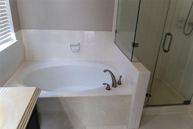 35 N York Gate Court, The Woodlands, TX 77382