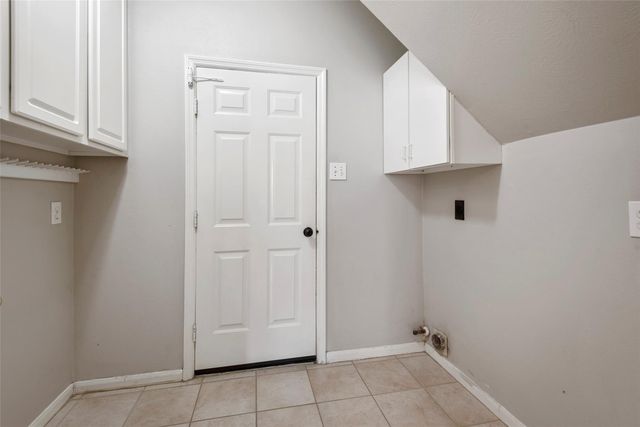 35 N York Gate Court, The Woodlands, TX 77382