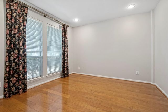 35 N York Gate Court, The Woodlands, TX 77382