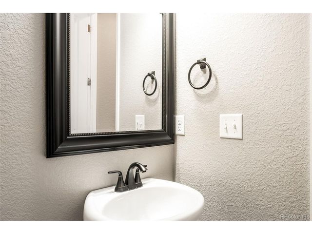 111 S Jackson Gap Way, Aurora, CO 80018