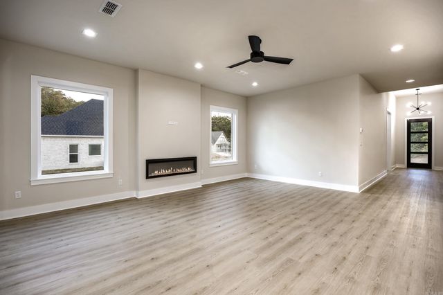 109 Kinley Loop, Little Rock, AR 72223