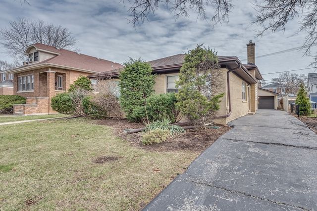 1449 Norfolk Avenue, Westchester, IL 60154