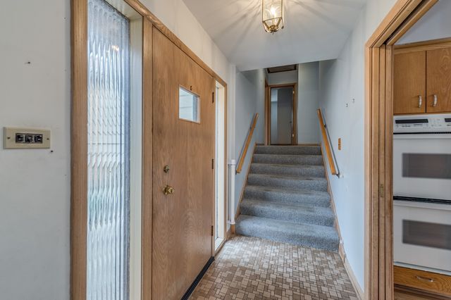 1449 Norfolk Avenue, Westchester, IL 60154