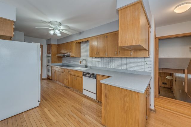 1449 Norfolk Avenue, Westchester, IL 60154