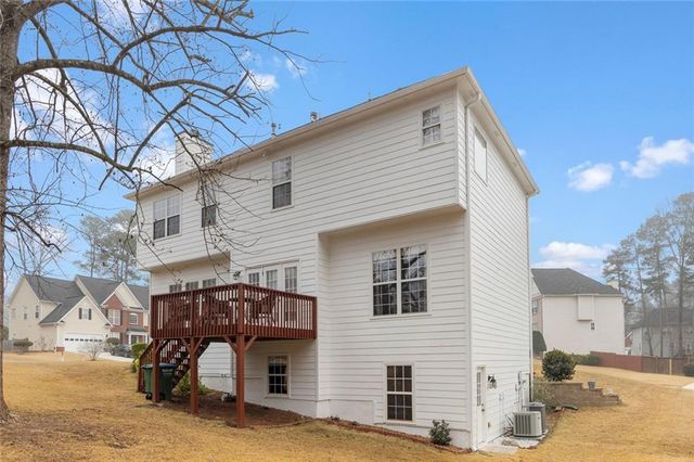 3905 Embassy Way, Lilburn, GA 30047