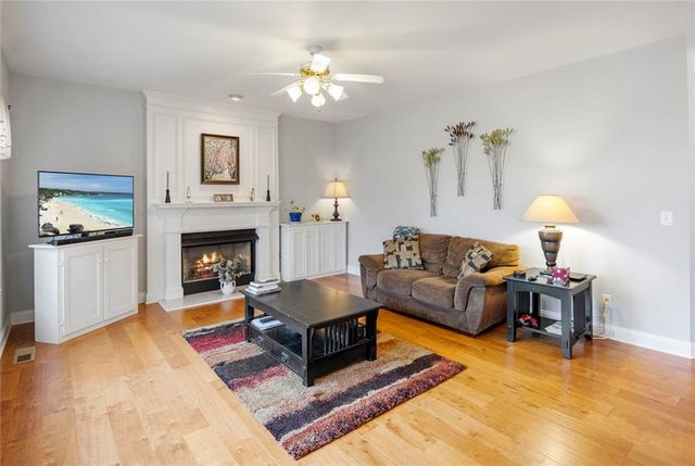 3905 Embassy Way, Lilburn, GA 30047