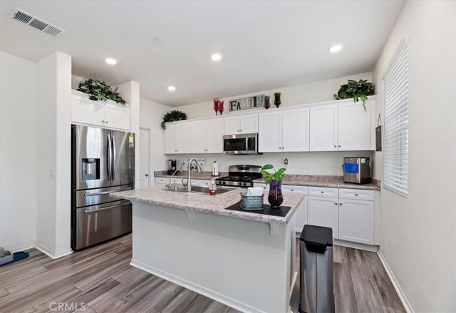 17109 Gray Pine Place, San Bernardino, CA 92407