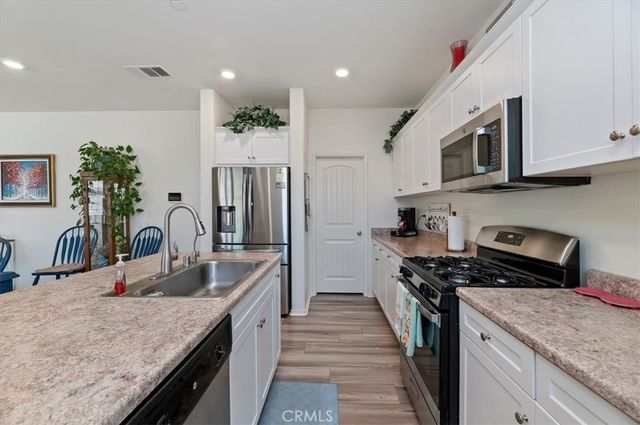 17109 Gray Pine Place, San Bernardino, CA 92407