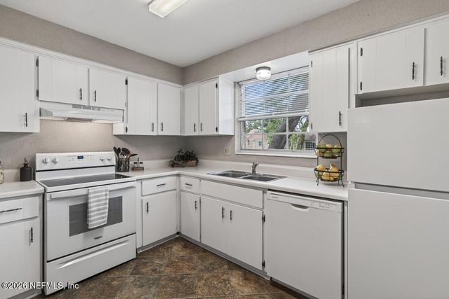 5201 ATLANTIC Boulevard 94, Jacksonville, FL 32207