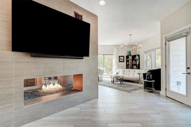 6 Sugar Creek DR, West Lake Hills, TX 78746