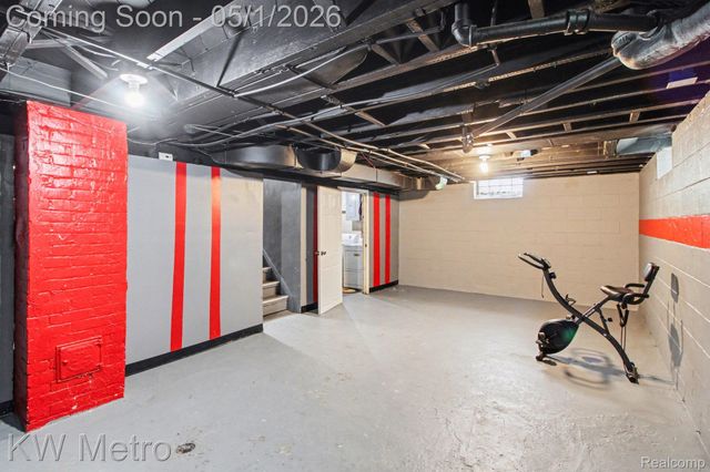 16731 Biltmore Street, Detroit, MI 48235