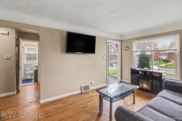 16731 Biltmore Street, Detroit, MI 48235