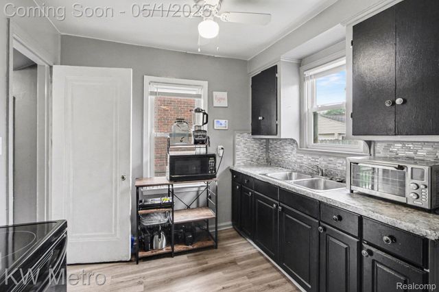 16731 Biltmore Street, Detroit, MI 48235