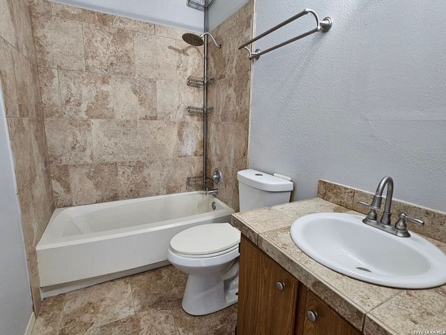 9418 Rue De Bois, San Antonio, TX 78254