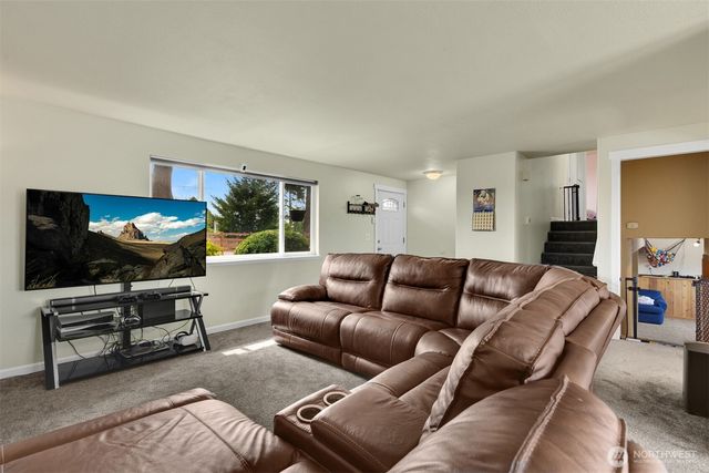9434 Bridge Road SE, Yelm, WA 98597