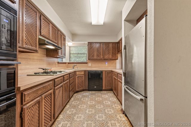 15800 E 183rd Street S, Bixby, OK 74008