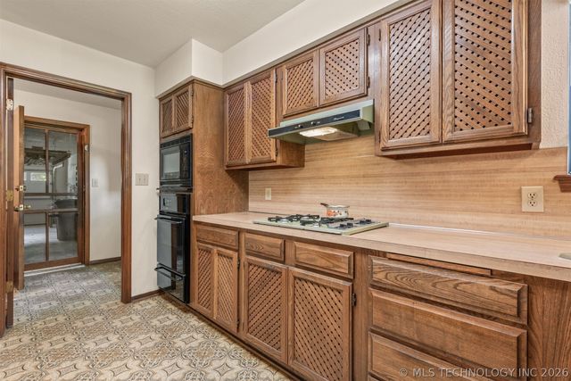 15800 E 183rd Street S, Bixby, OK 74008