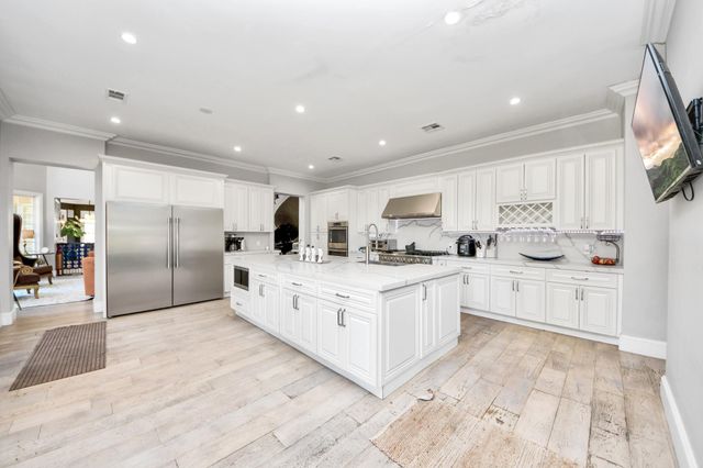 17022 Northgate Forest Drive, Houston, TX 77068