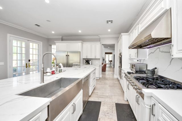 17022 Northgate Forest Drive, Houston, TX 77068