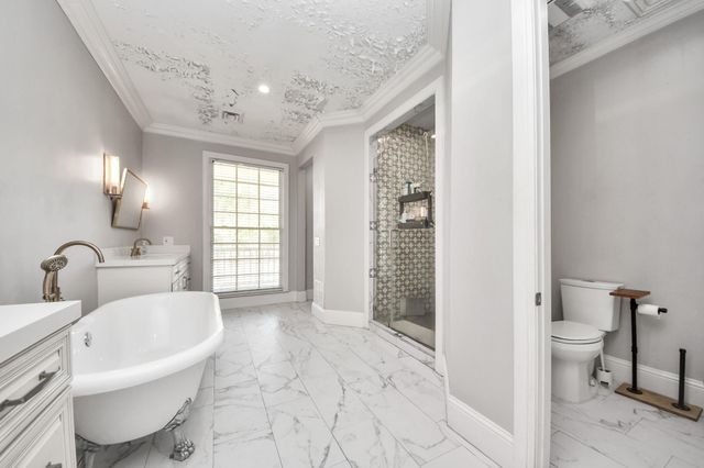 17022 Northgate Forest Drive, Houston, TX 77068