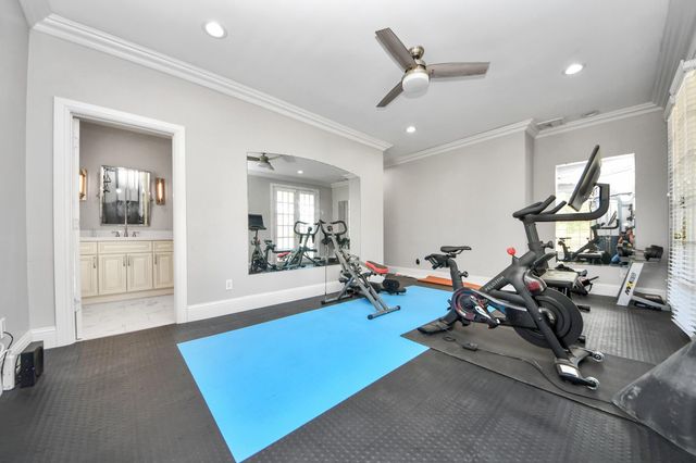 17022 Northgate Forest Drive, Houston, TX 77068