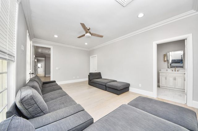 17022 Northgate Forest Drive, Houston, TX 77068