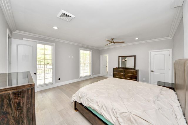 17022 Northgate Forest Drive, Houston, TX 77068