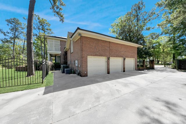 17022 Northgate Forest Drive, Houston, TX 77068