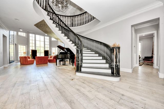 17022 Northgate Forest Drive, Houston, TX 77068