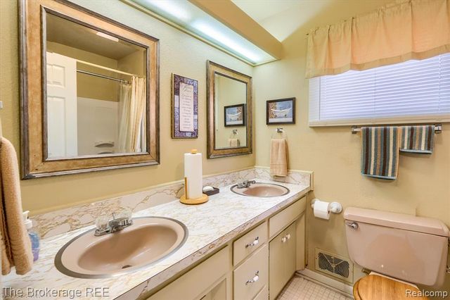 1401 Eldorado Drive, Flint, MI 48504